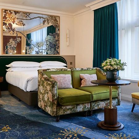 더 캐피탈 호텔 런던 외부 사진 A suite at The Ivy Collection